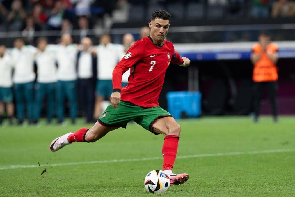 教练组通过 教练组通过