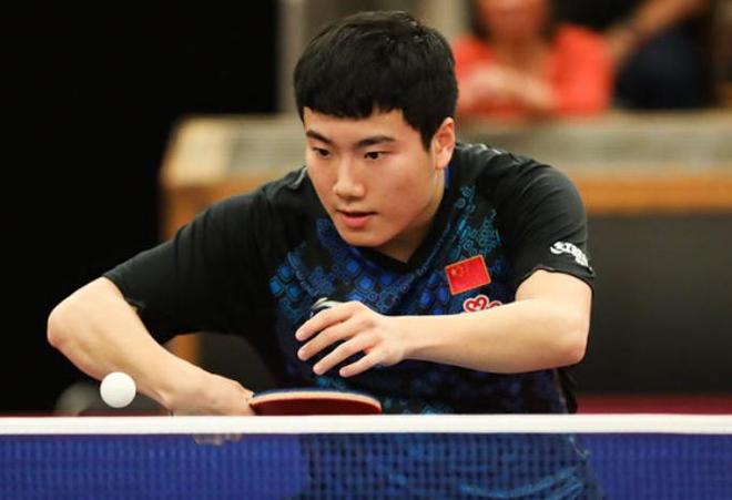 先锁死身后 先锁死身后